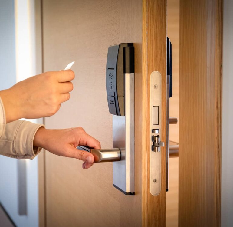 Commercial-Locksmith-Services-Los-Angeles